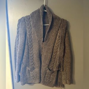 handmade 100% wool sweater with wool belt